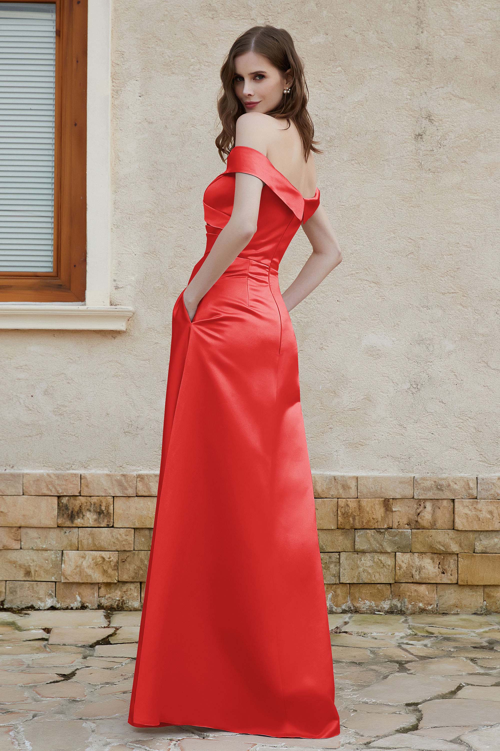 [Red]