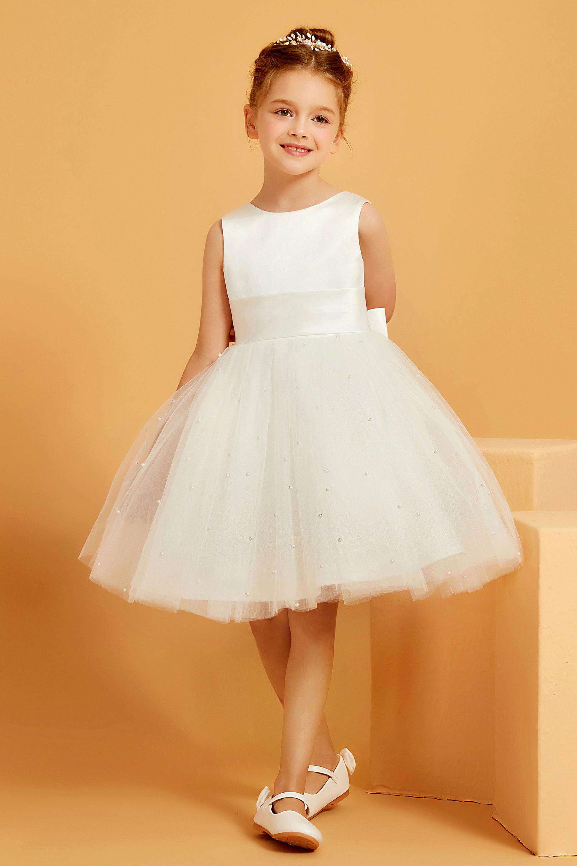 Duntery Knee-Length Scoop Neck Tulle Flower Girl Dress, White Duntery Knee-Length Scoop Neck Tulle Flower Girl Dress, White