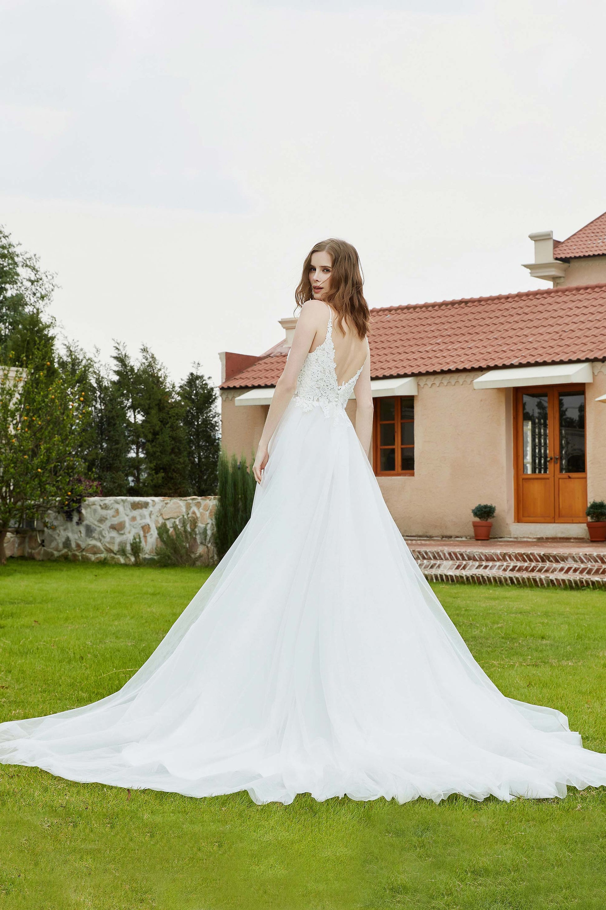 Spaghetti Straps V-neck Wedding Dress – DUNTERY