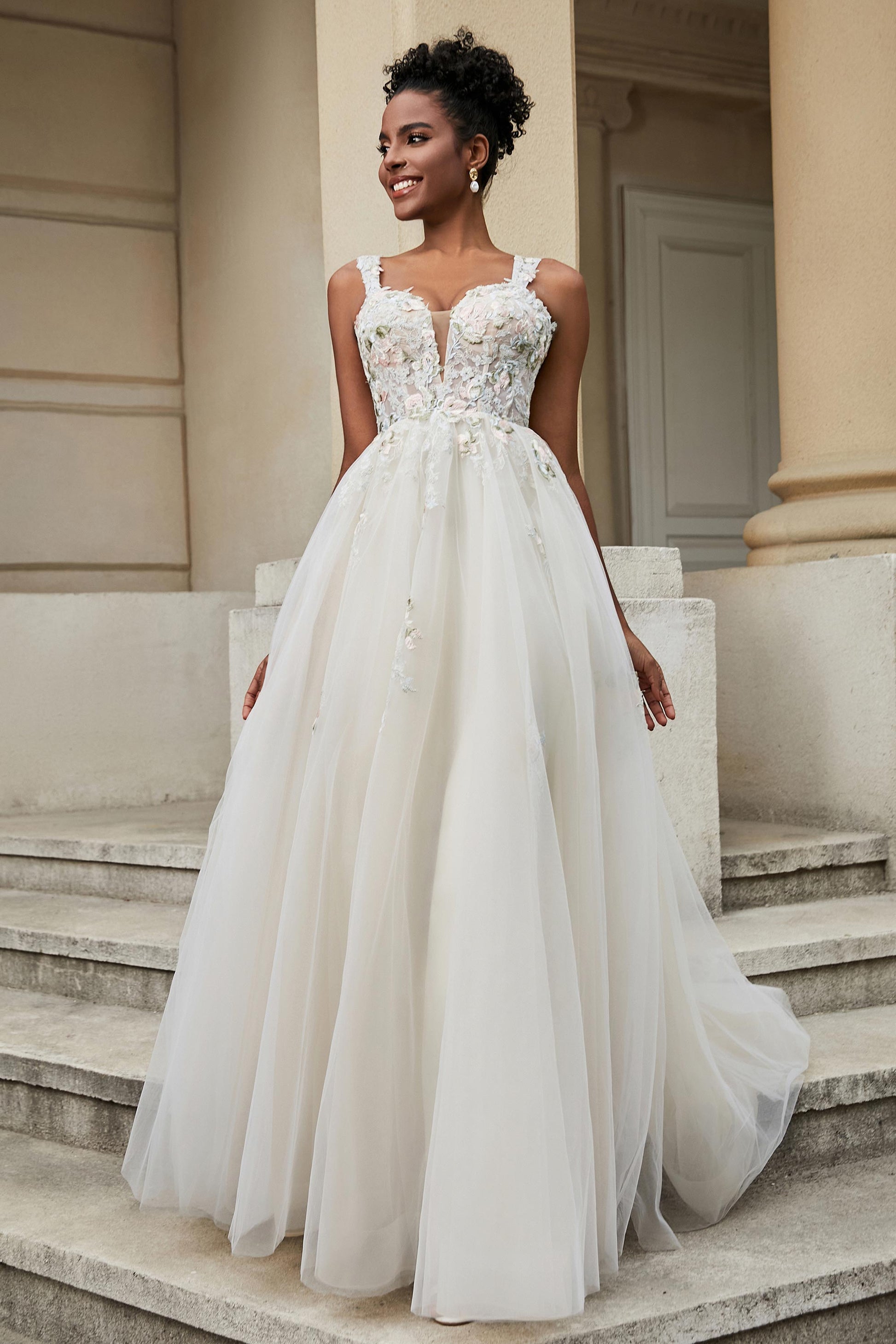 lace and tulle a line wedding dress Plunging Lace Bodice Tulle A-Line Wedding Gown with Ethereal Train Size 20
