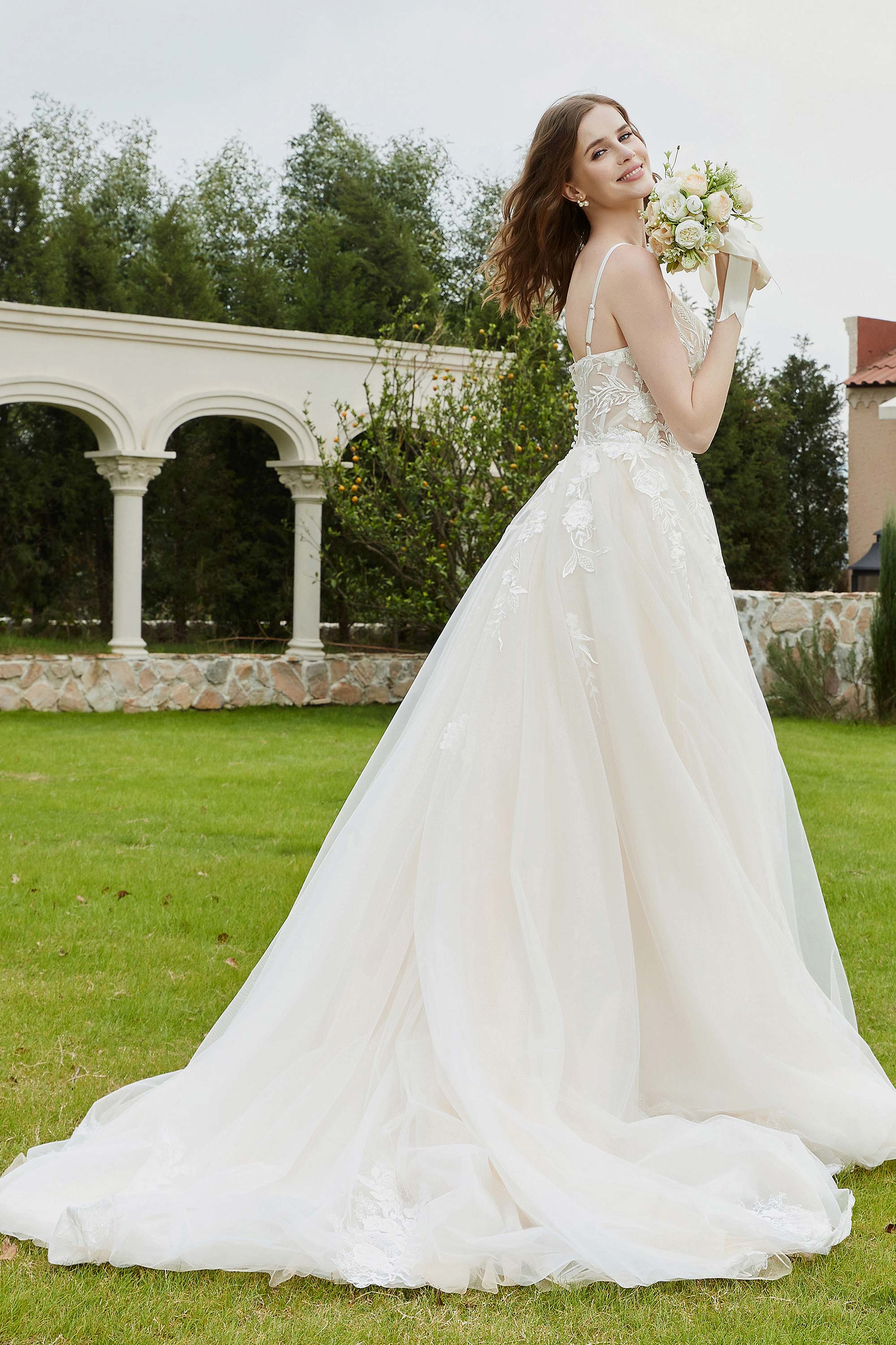 [Ivory/Champagne]