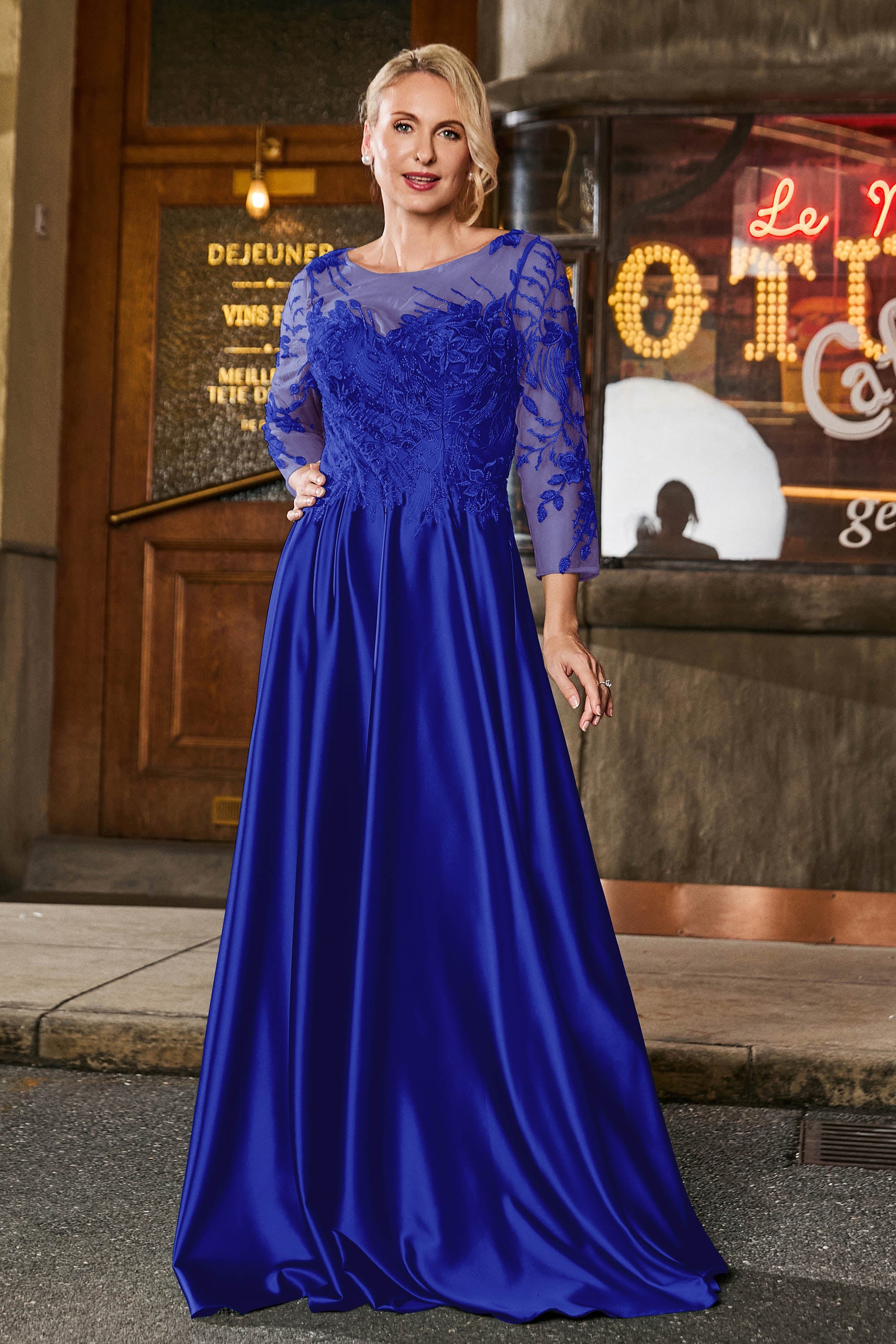 [Royal-Blue]