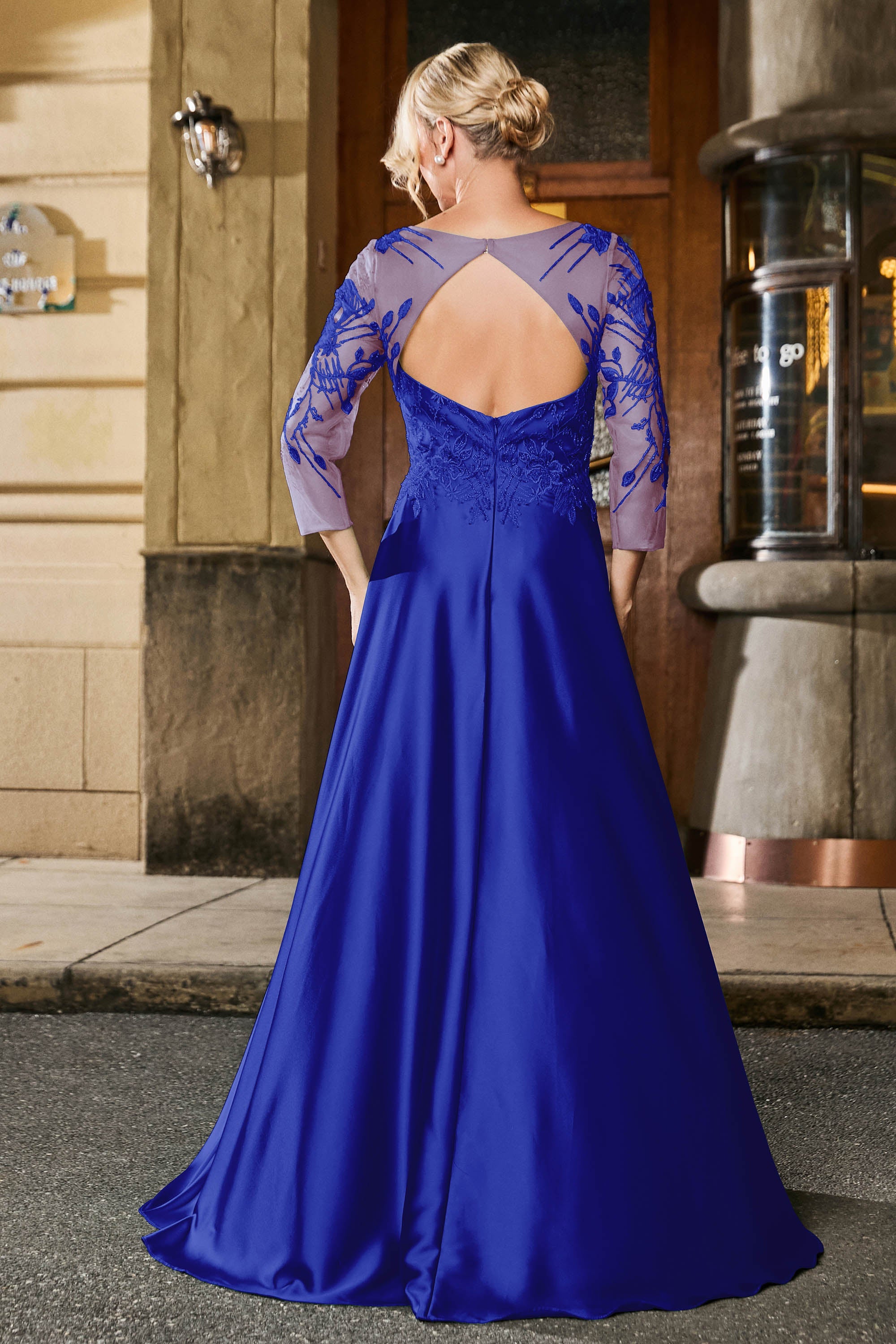 [Royal-Blue]