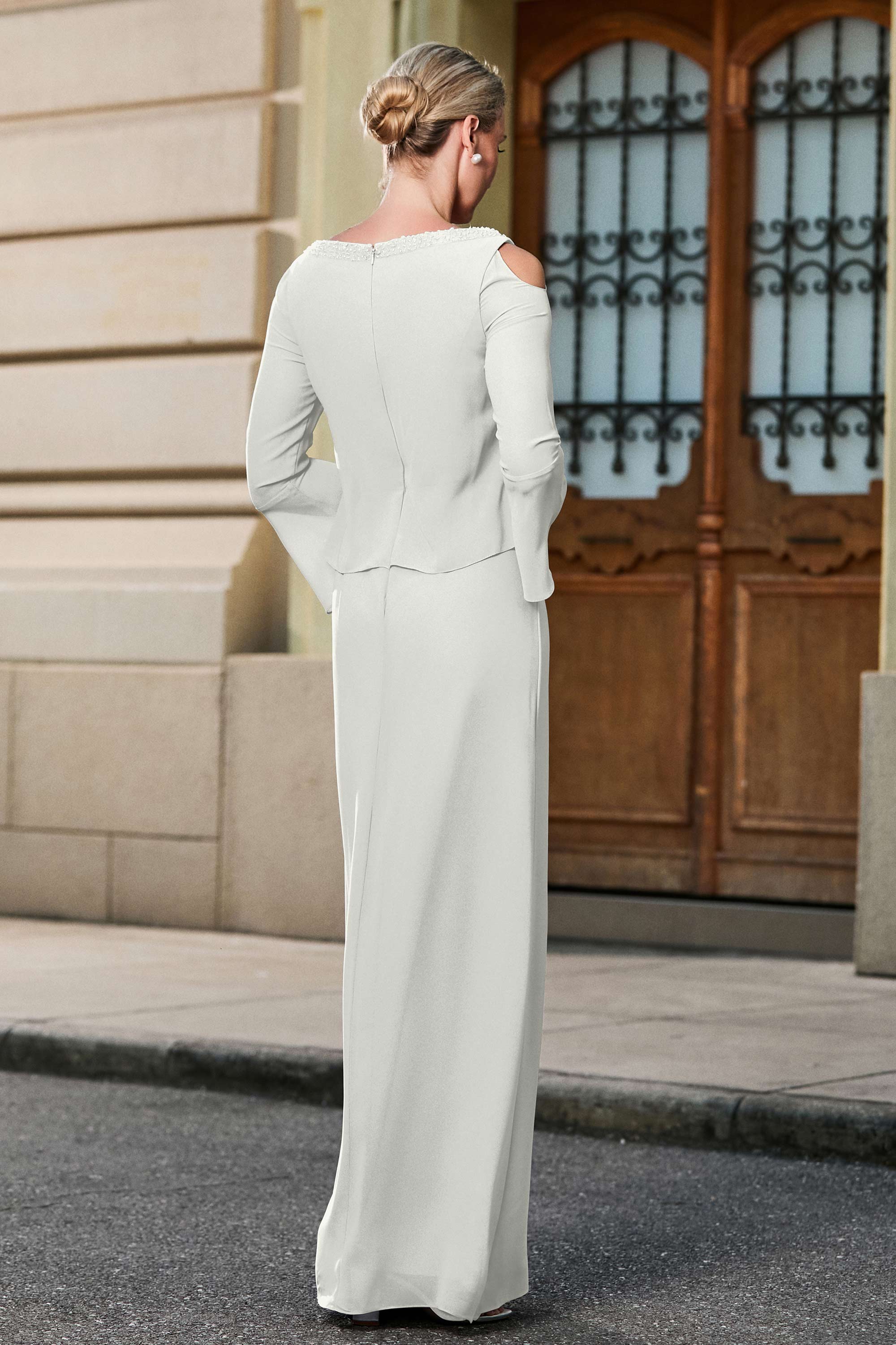 [Ivory]