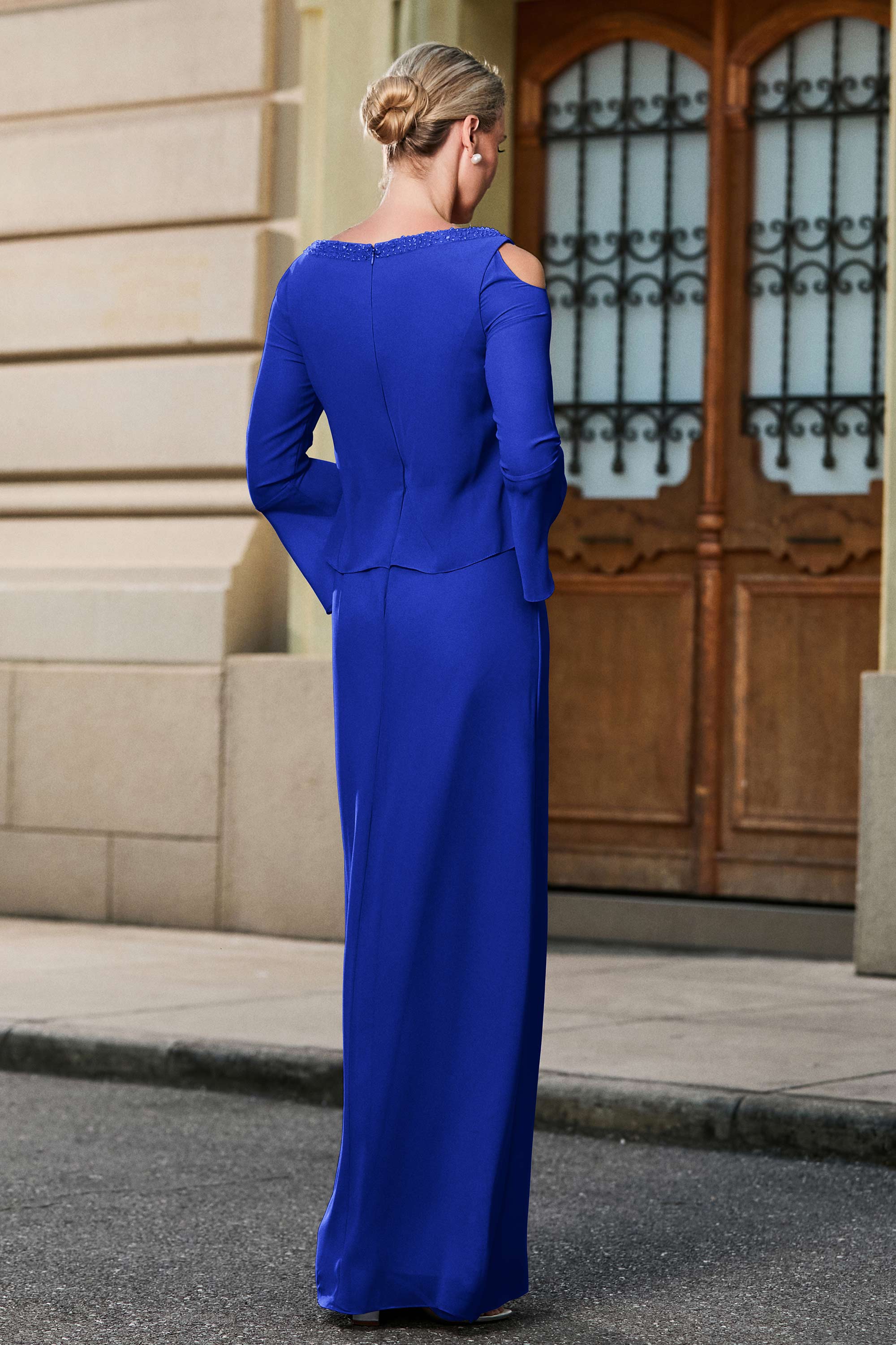 [Royal-Blue]