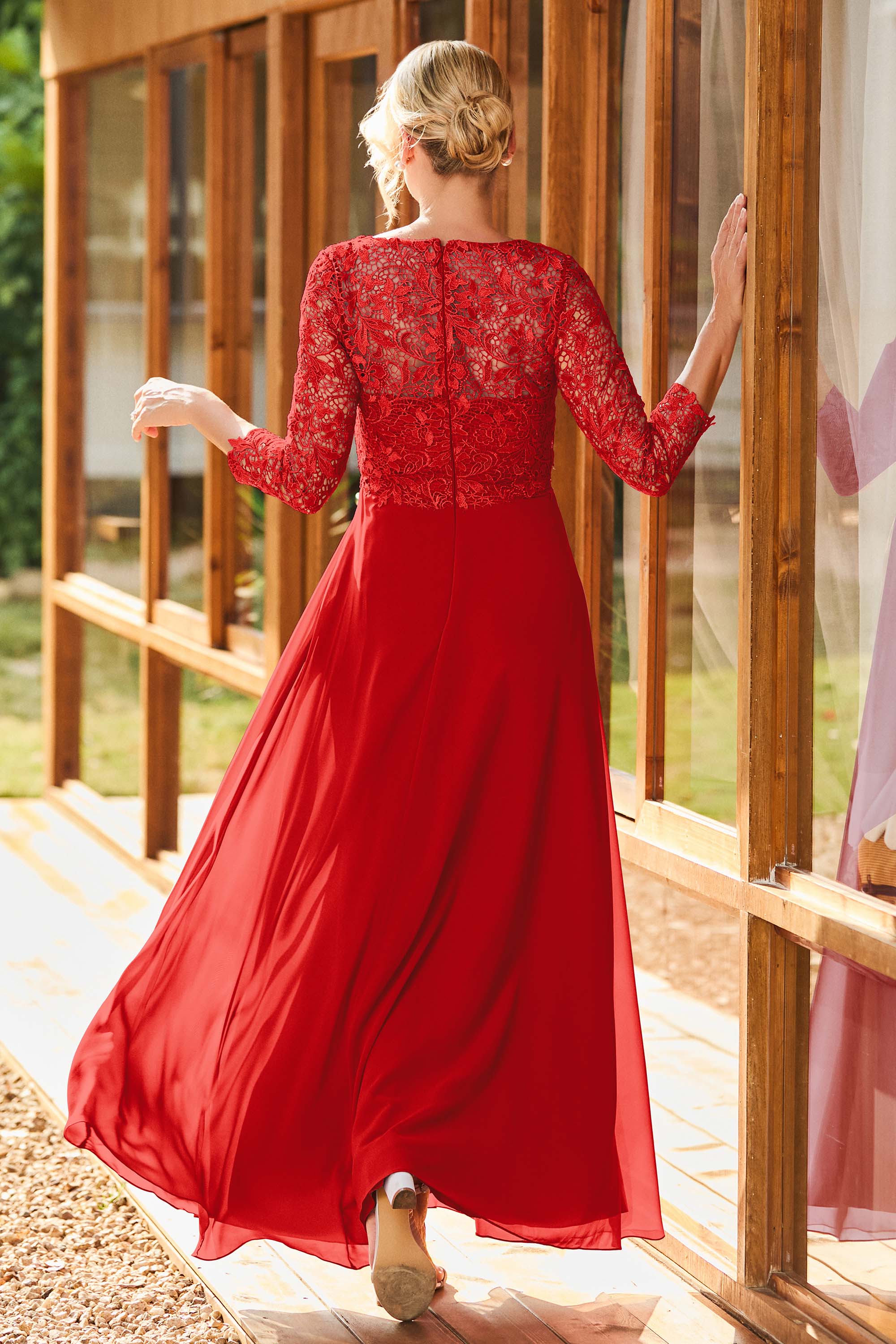[Red]