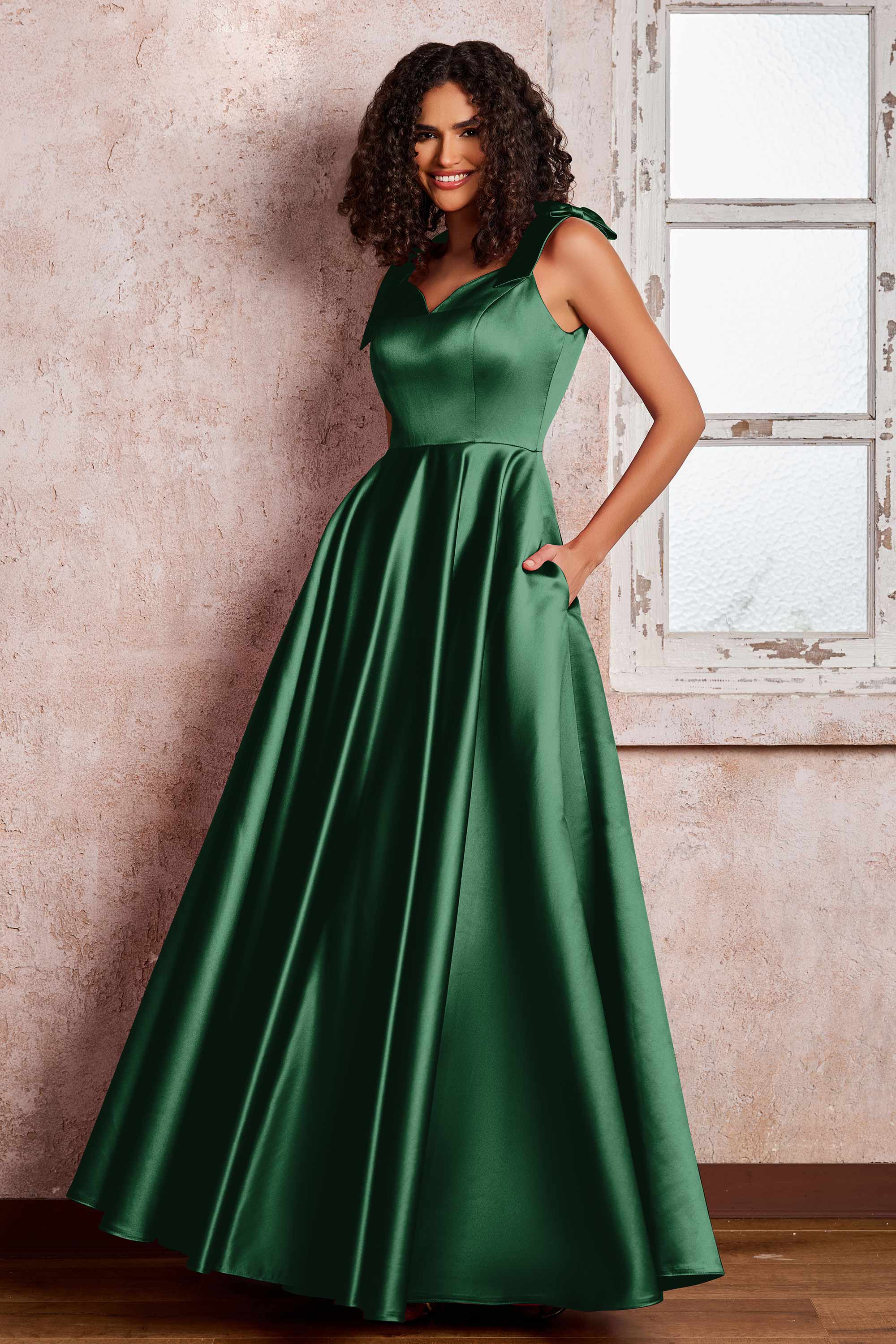[Dark-Green]