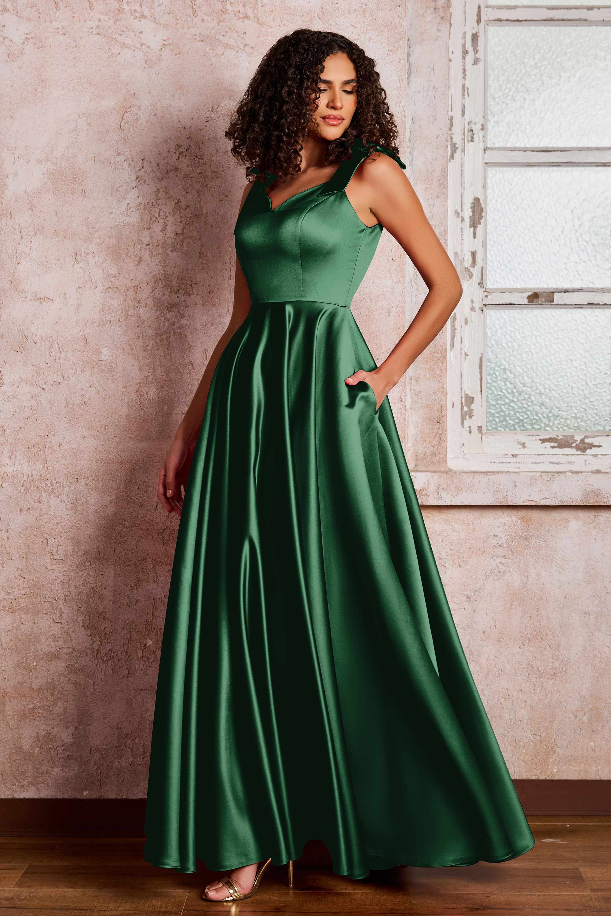 [Dark-Green]