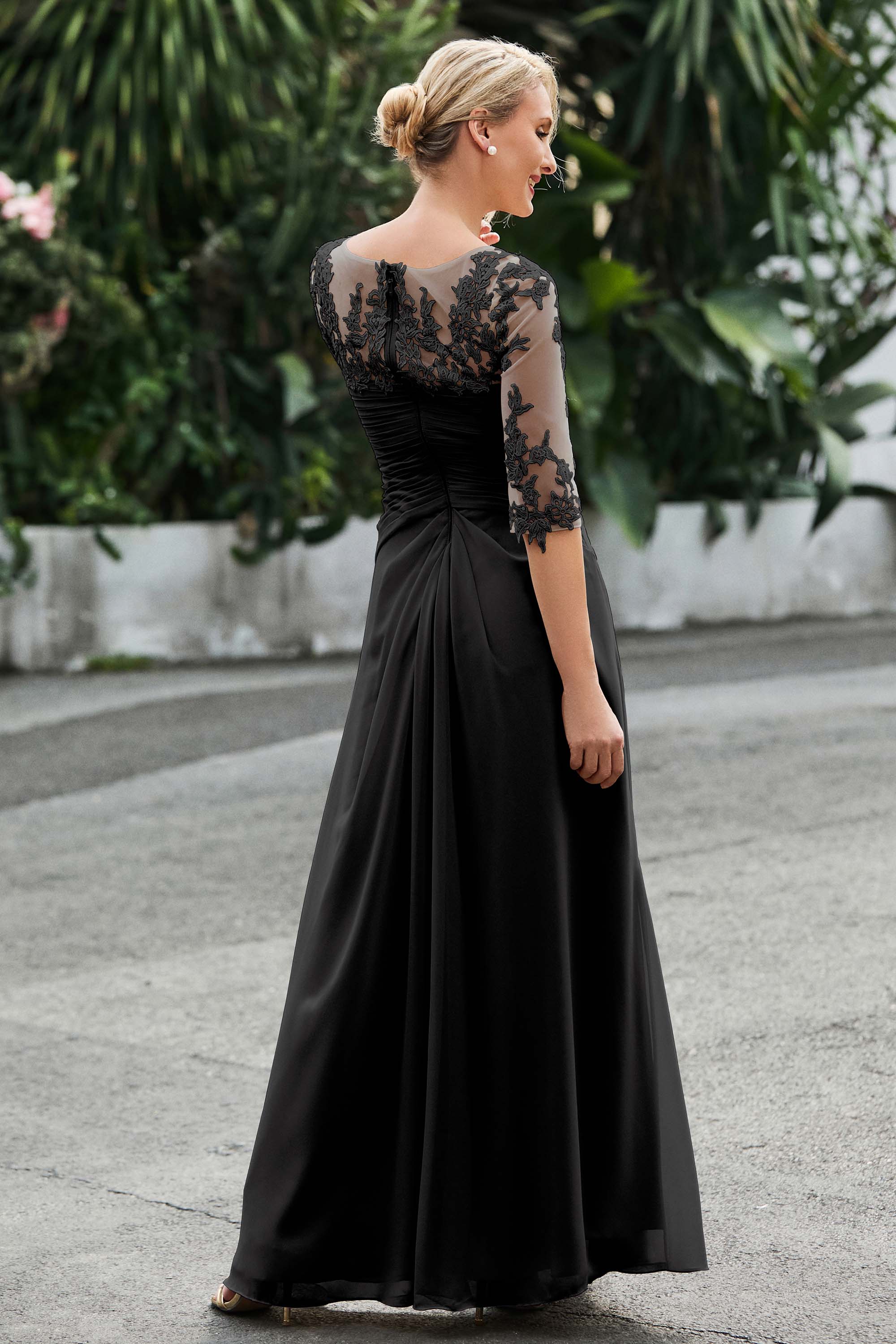 [Black]