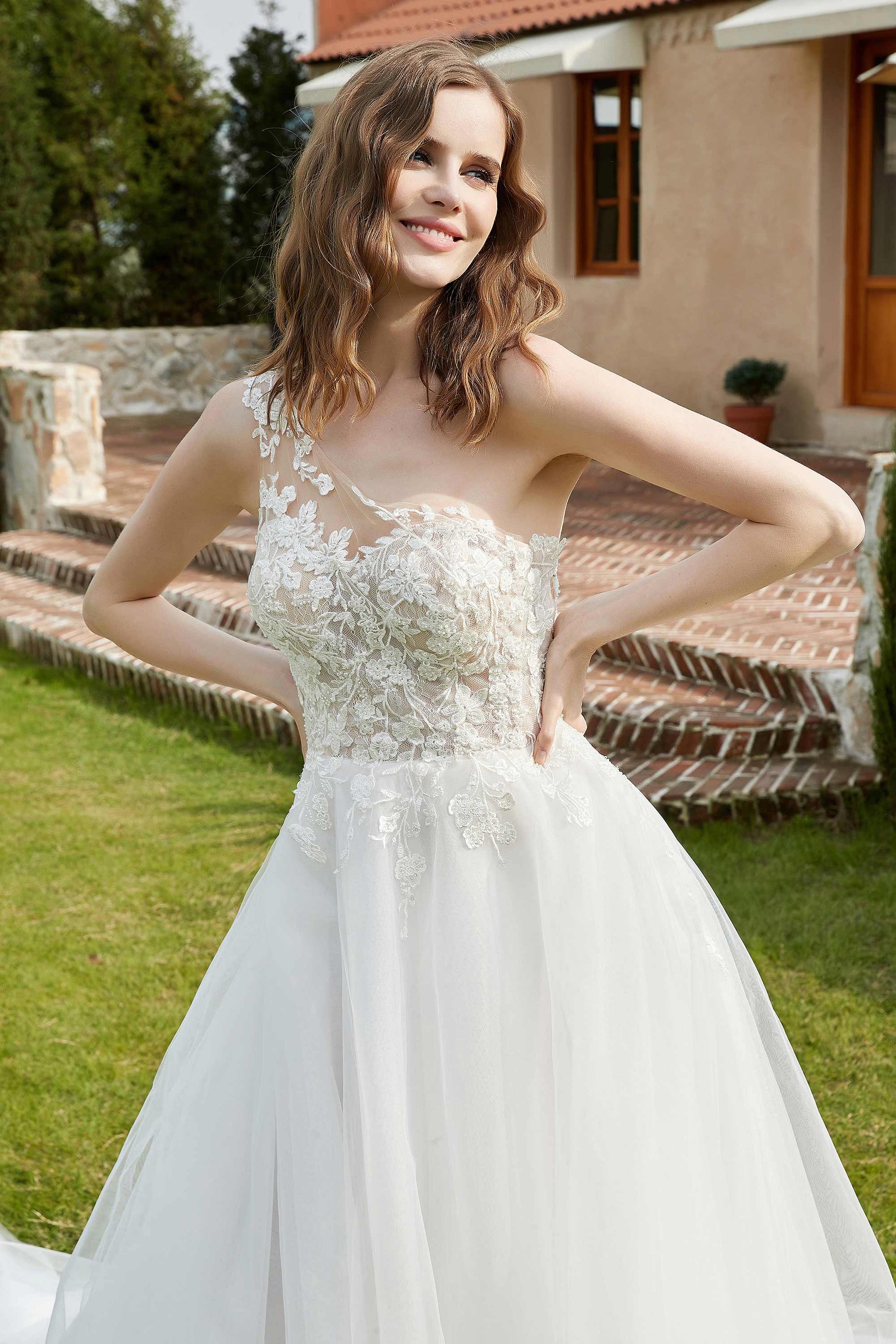 One Shoulder Tulle Wedding Gown – DUNTERY