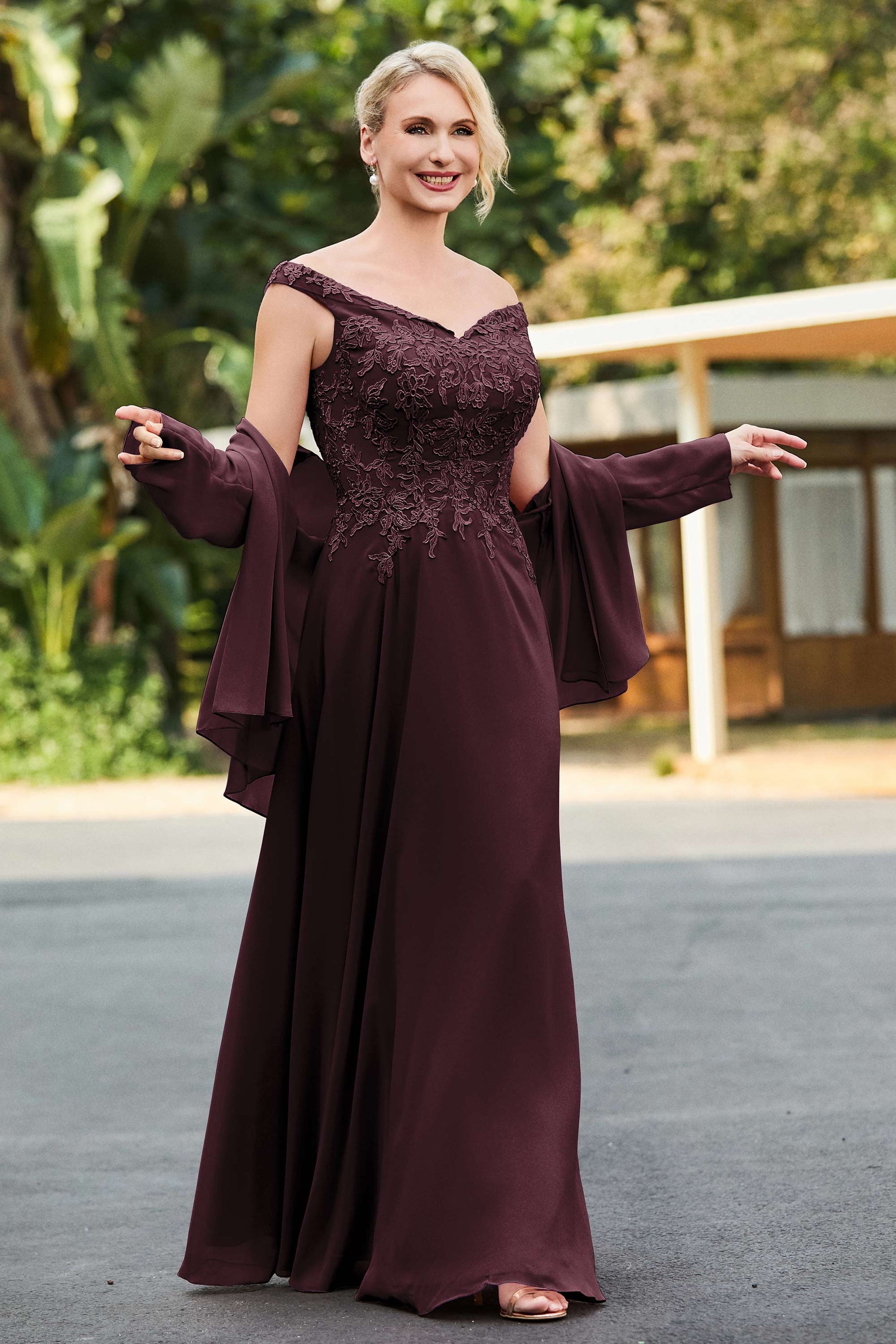 Duntery Applique Maxi Dress With Long Sleeves Jacket, Cabernet Duntery Applique Maxi Dress With Long Sleeves Jacket, Cabernet