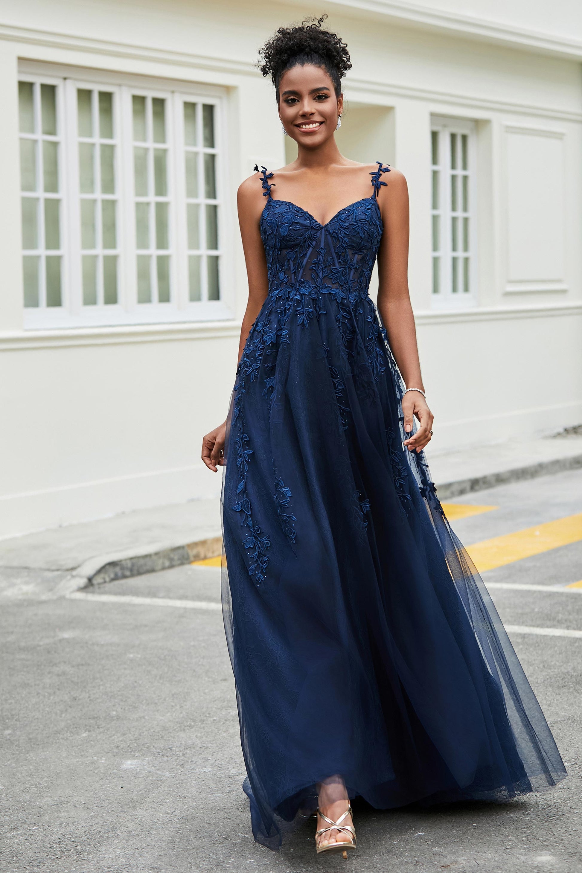 Sweetheart Applique Tulle Dress With Slit – DUNTERY